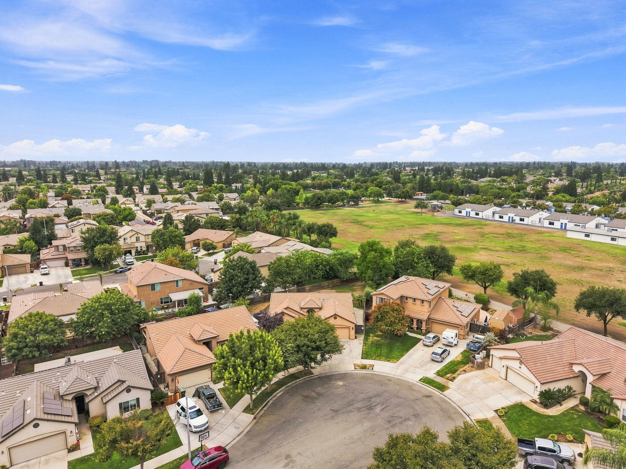 4225 W Ceres Ct, Visalia, CA 93291