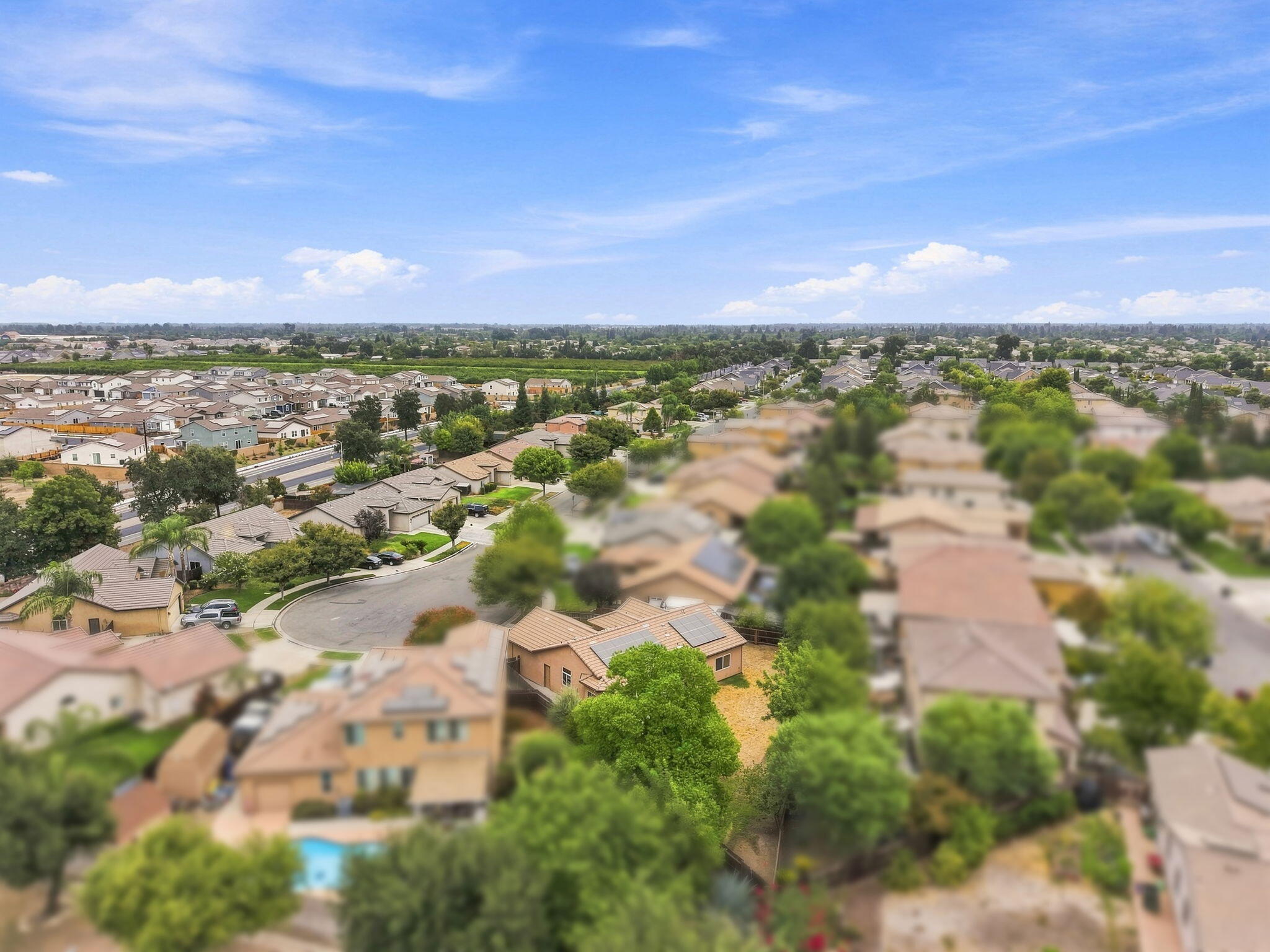 4225 W Ceres Ct, Visalia, CA 93291