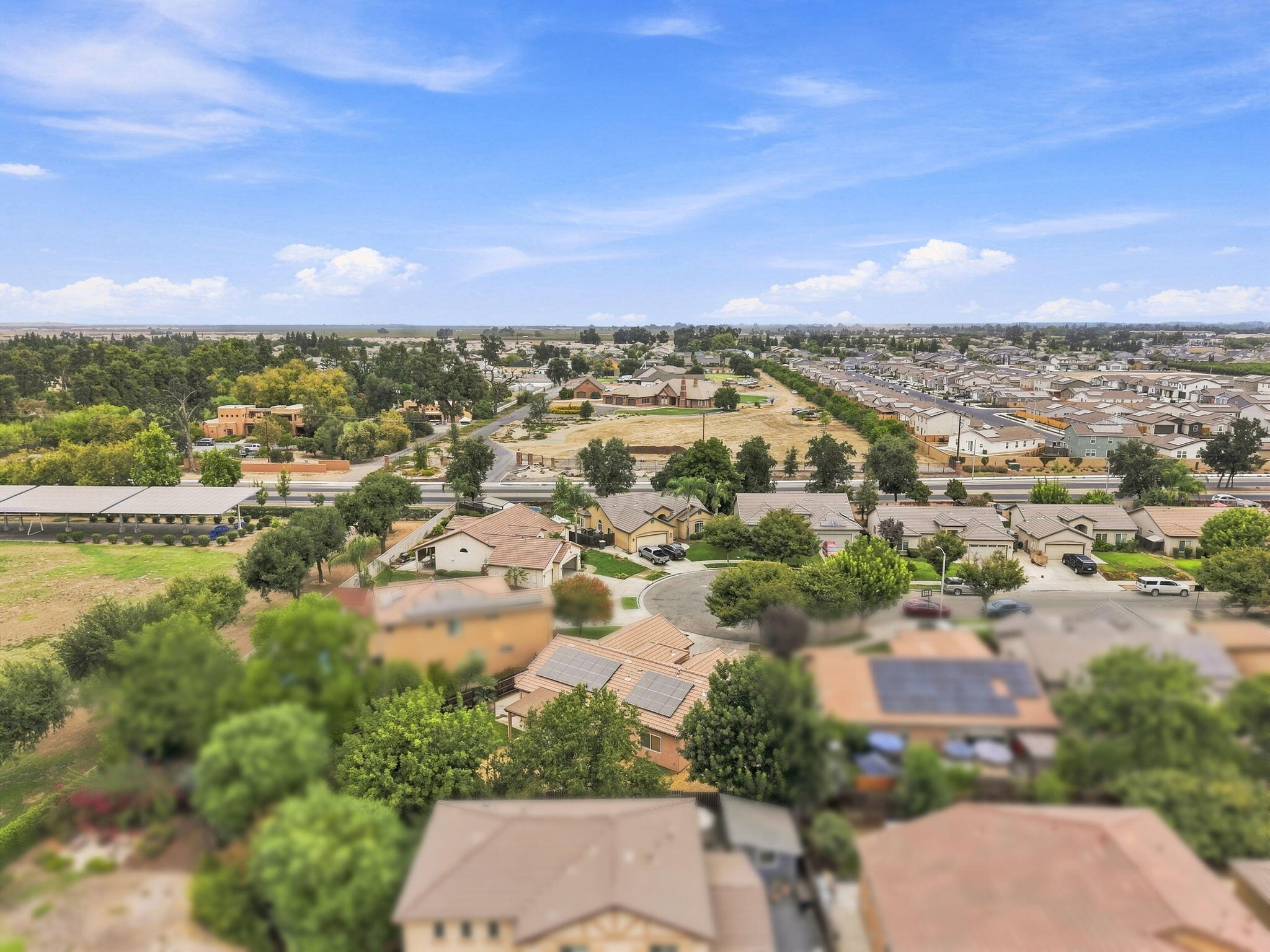 4225 W Ceres Ct, Visalia, CA 93291