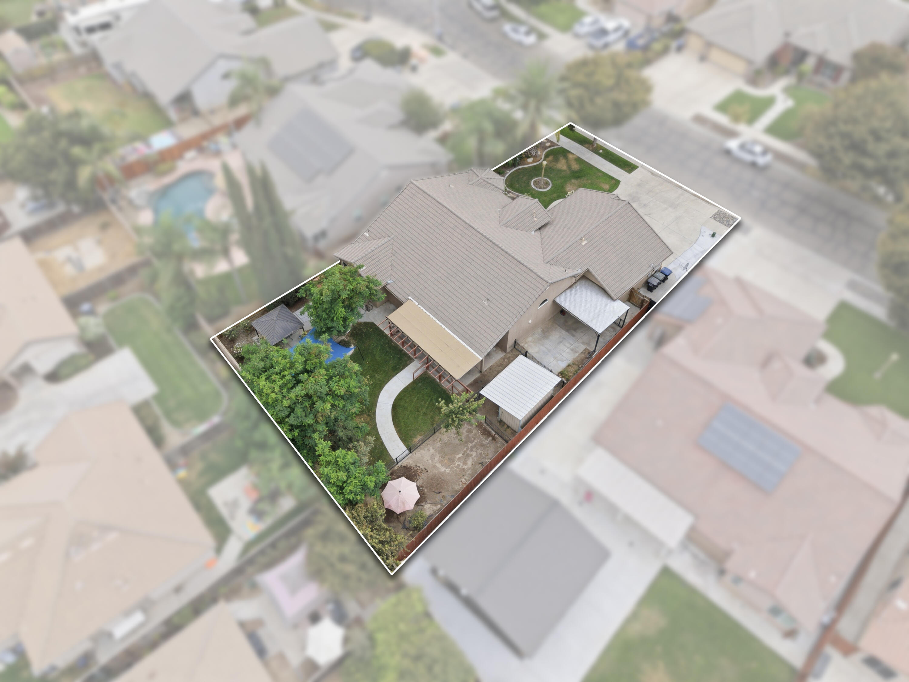 2234 N Carson Ct, Visalia, CA 93291
