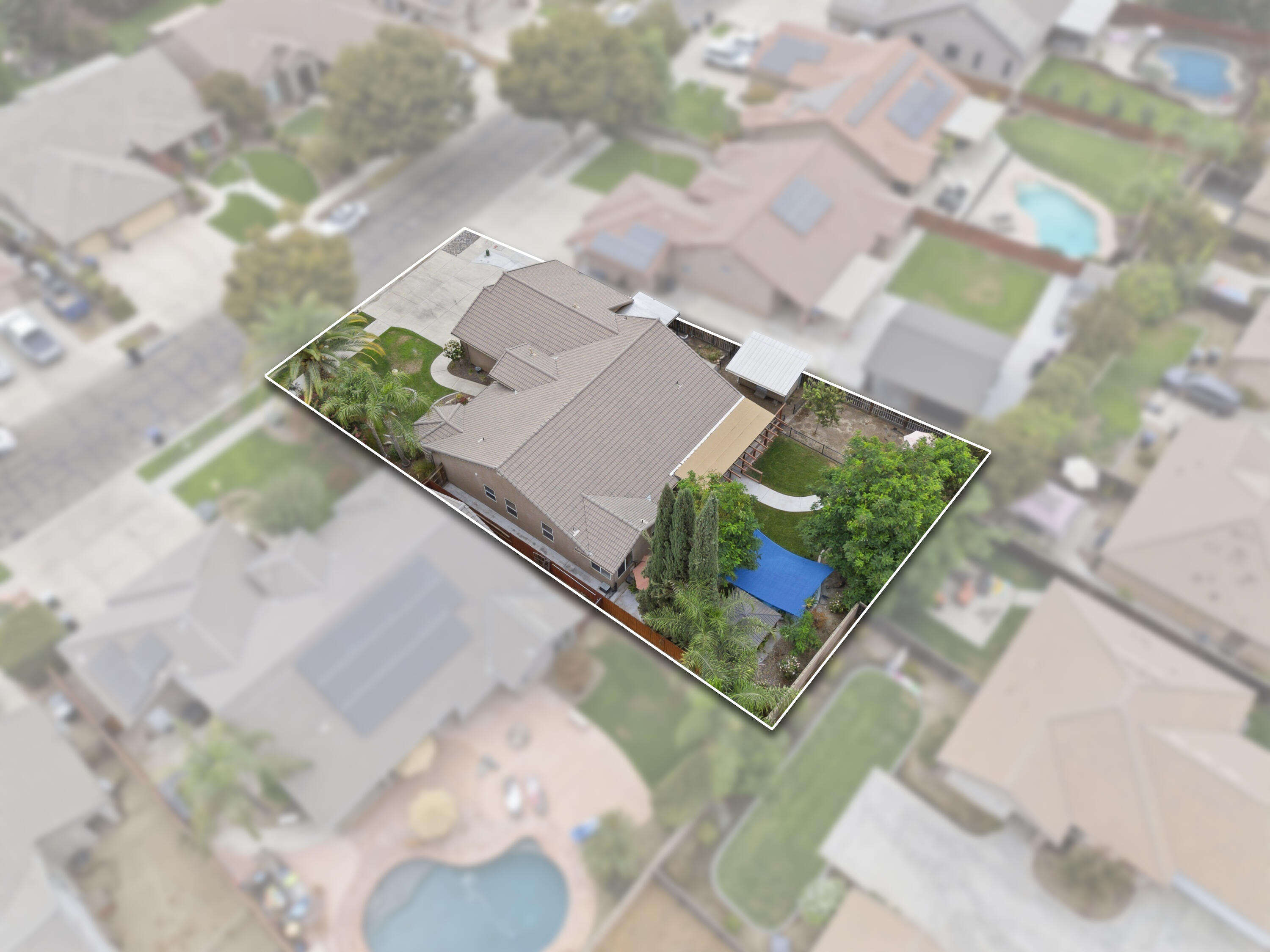 2234 N Carson Ct, Visalia, CA 93291
