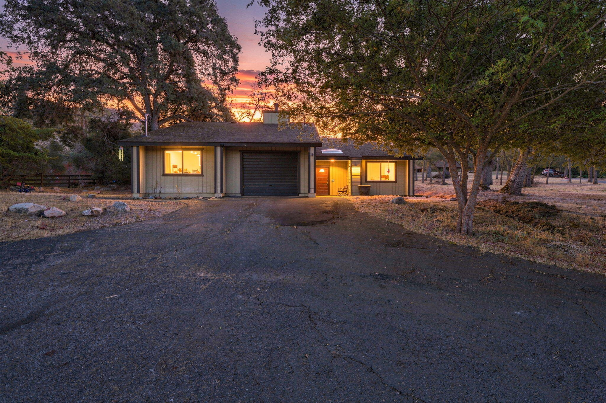 41113 Oak Ridge Dr #A, Three Rivers, CA 93271