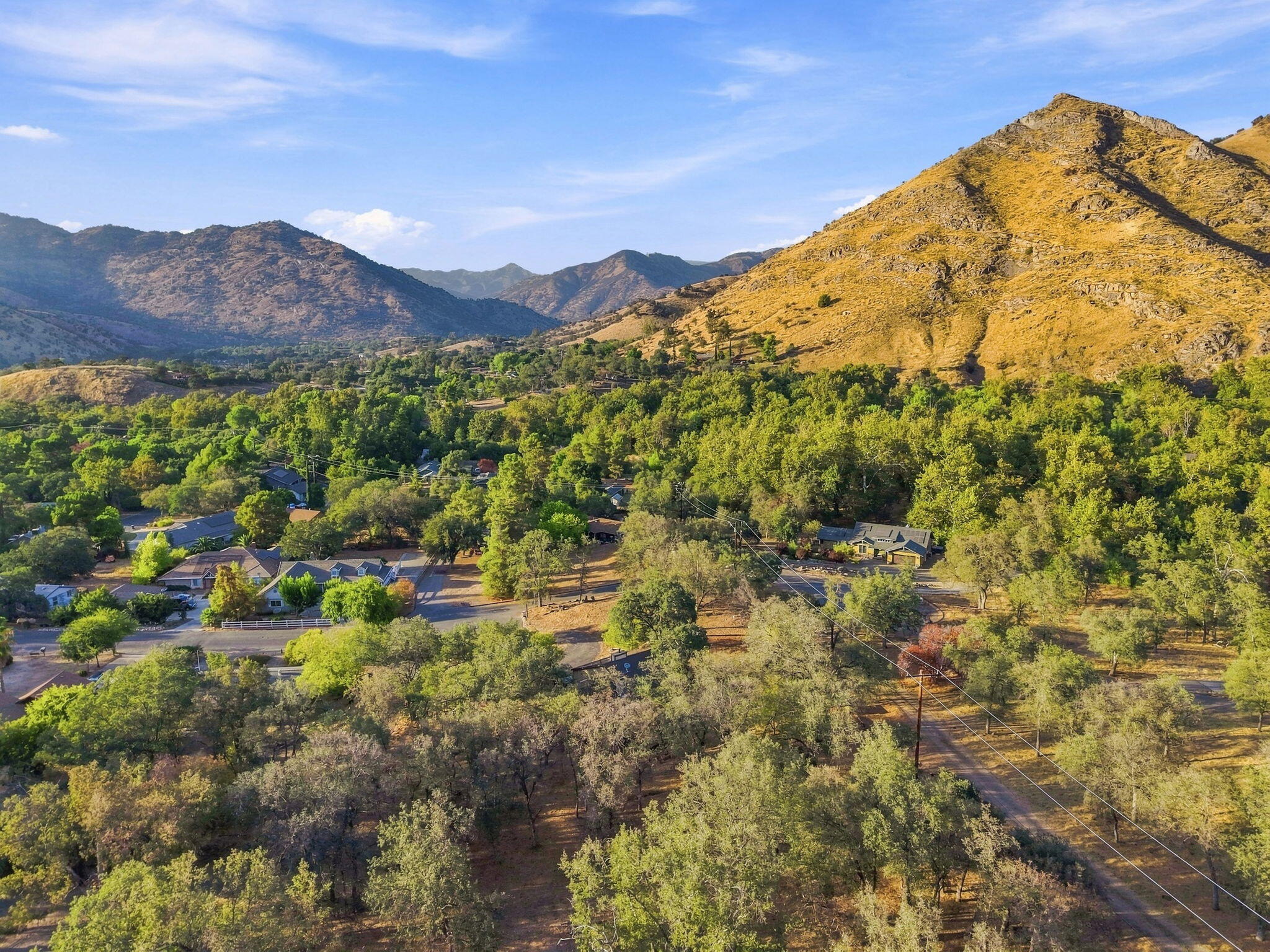 41113 Oak Ridge Dr #A, Three Rivers, CA 93271