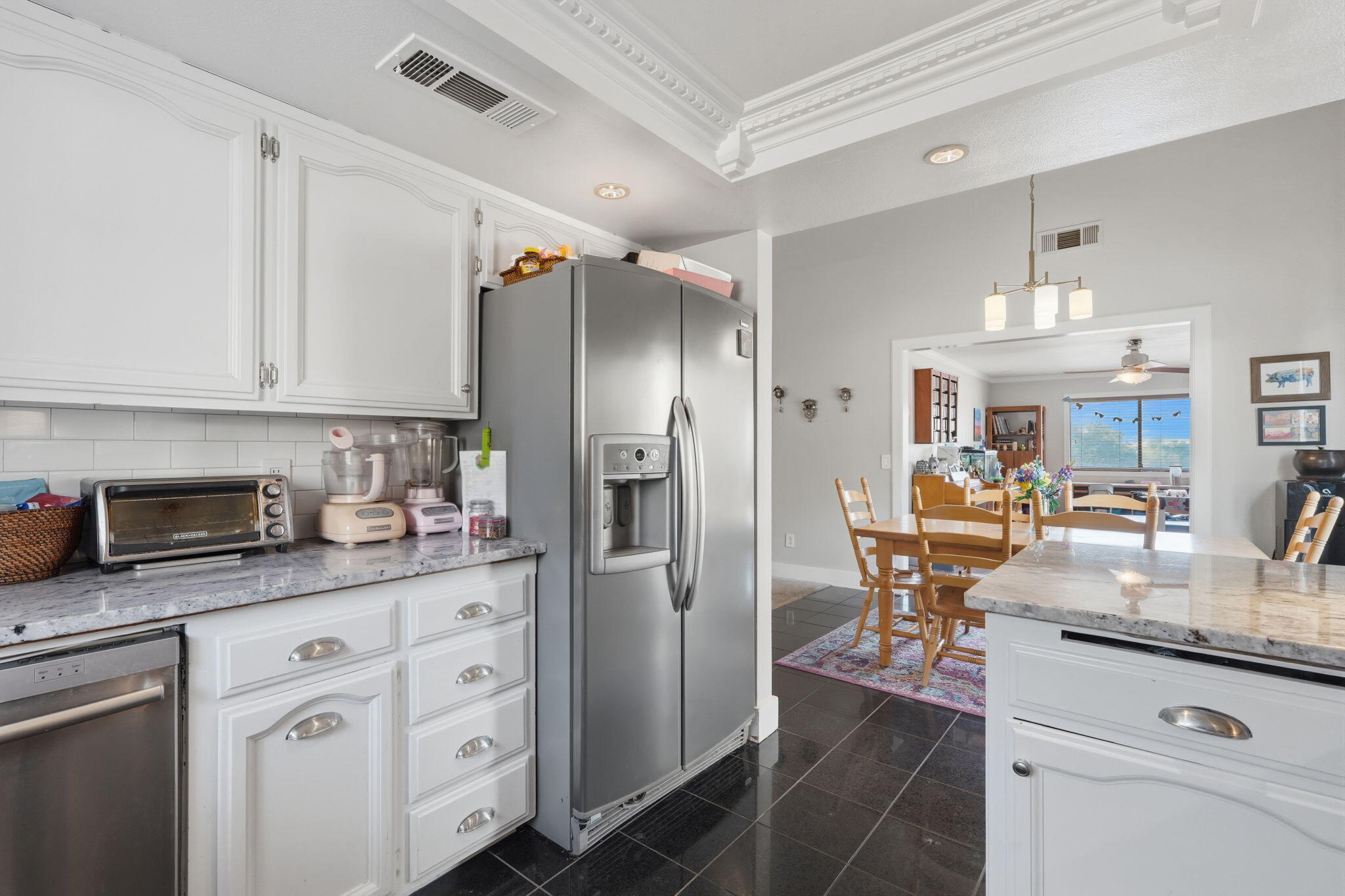 41113 Oak Ridge Dr #A, Three Rivers, CA 93271