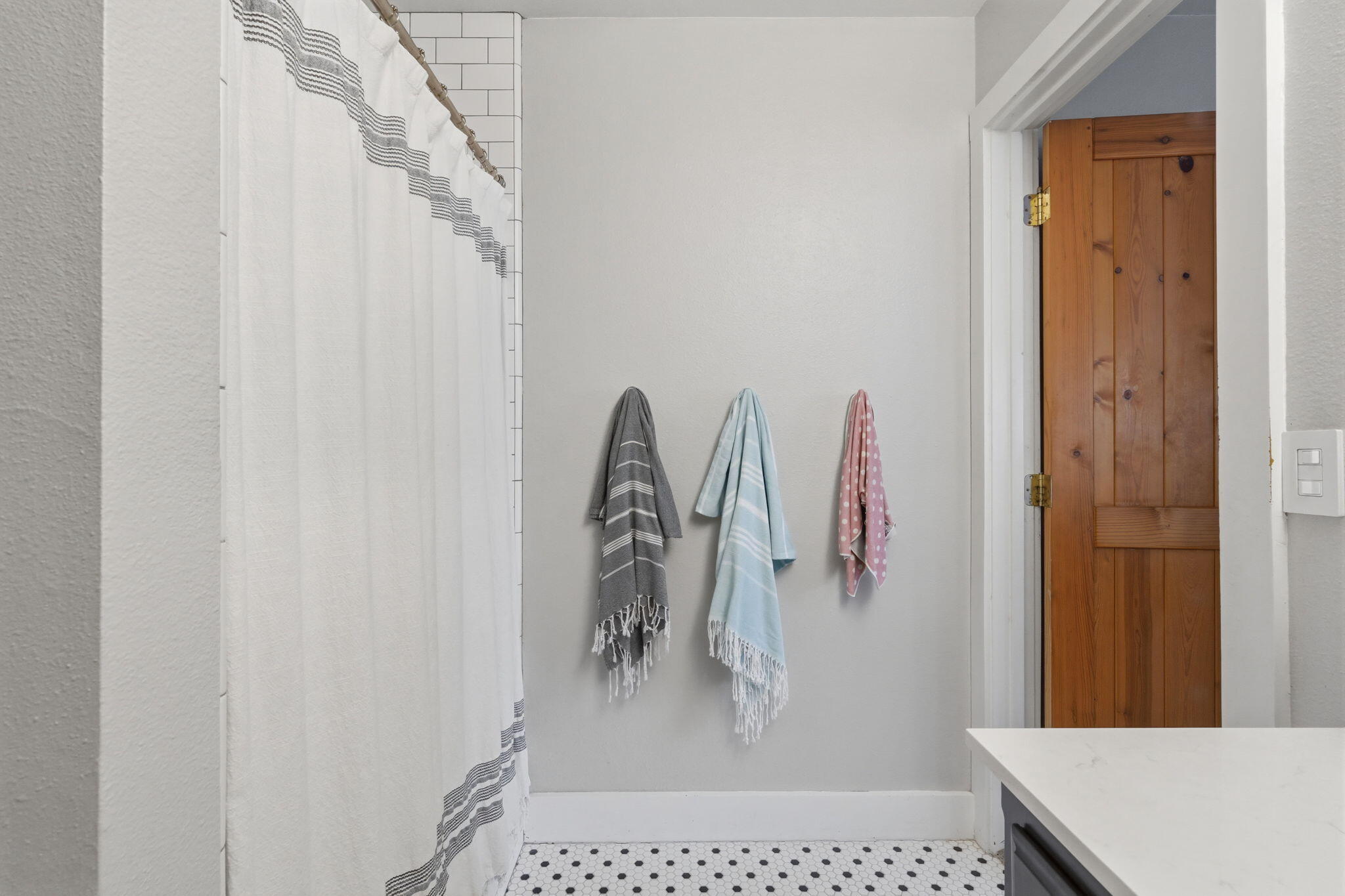 41113 Oak Ridge Dr #A, Three Rivers, CA 93271
