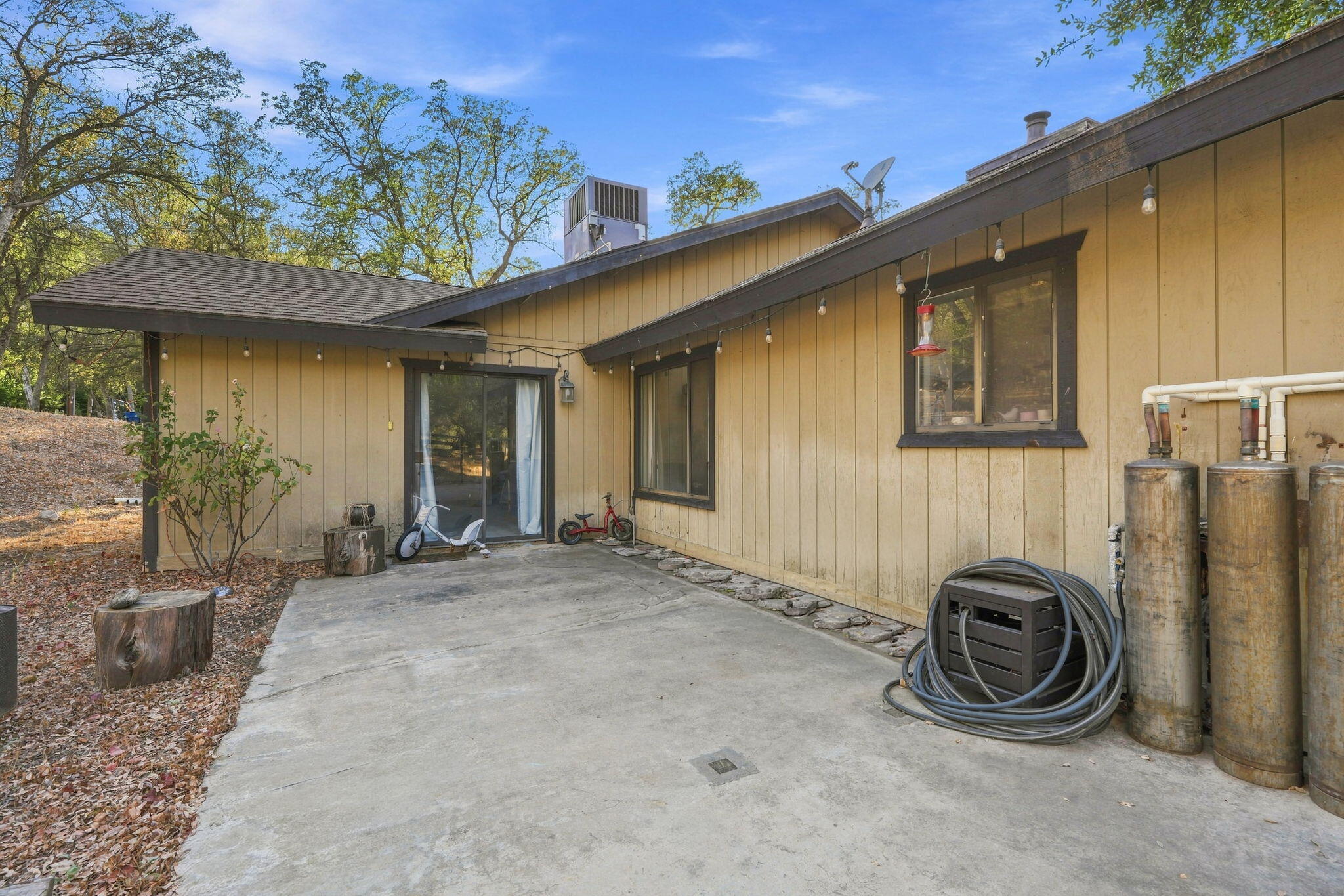 41113 Oak Ridge Dr #A, Three Rivers, CA 93271