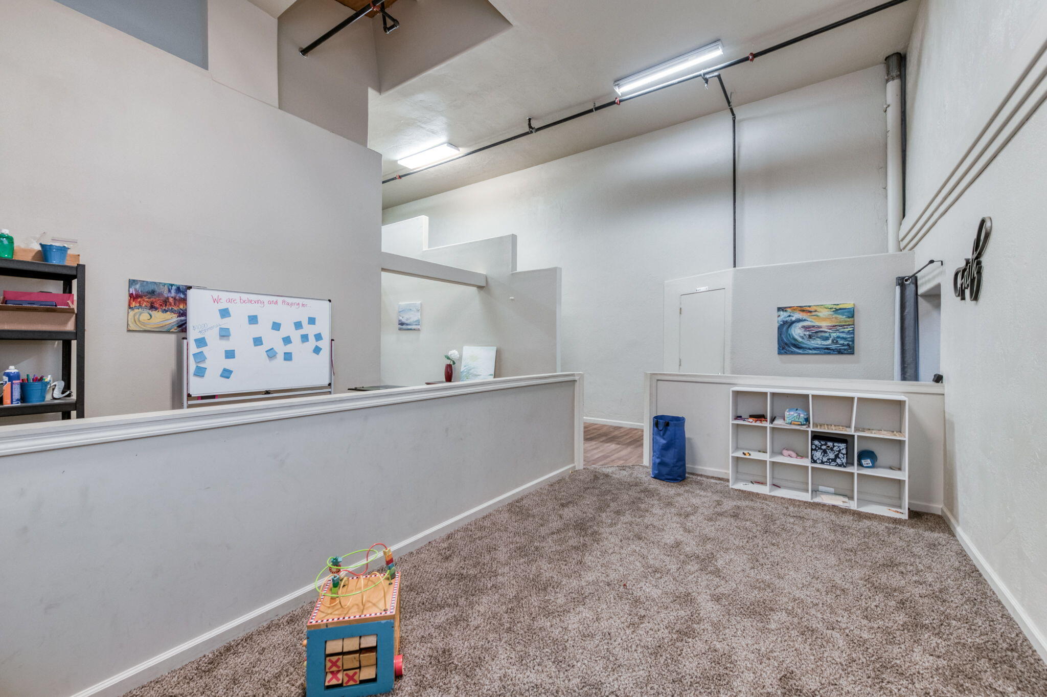 137 N L St, Dinuba, CA 93618