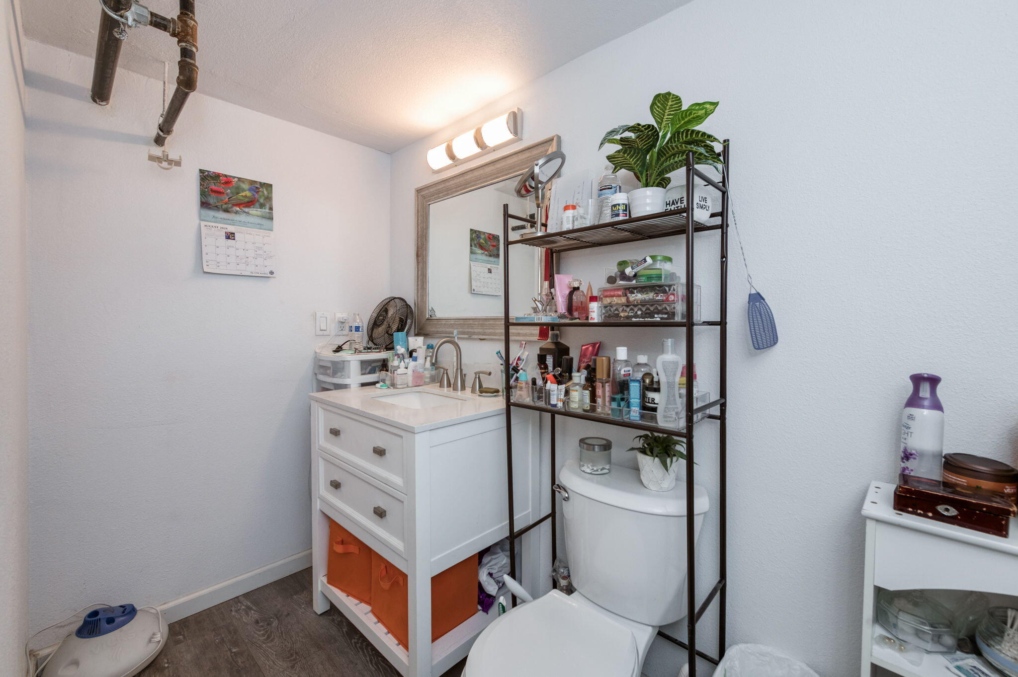 137 N L St, Dinuba, CA 93618