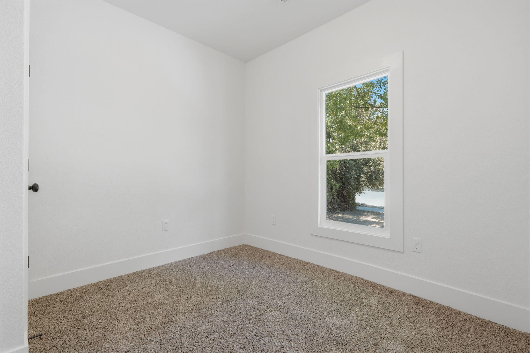 1145 D St, Reedley, CA 93654
