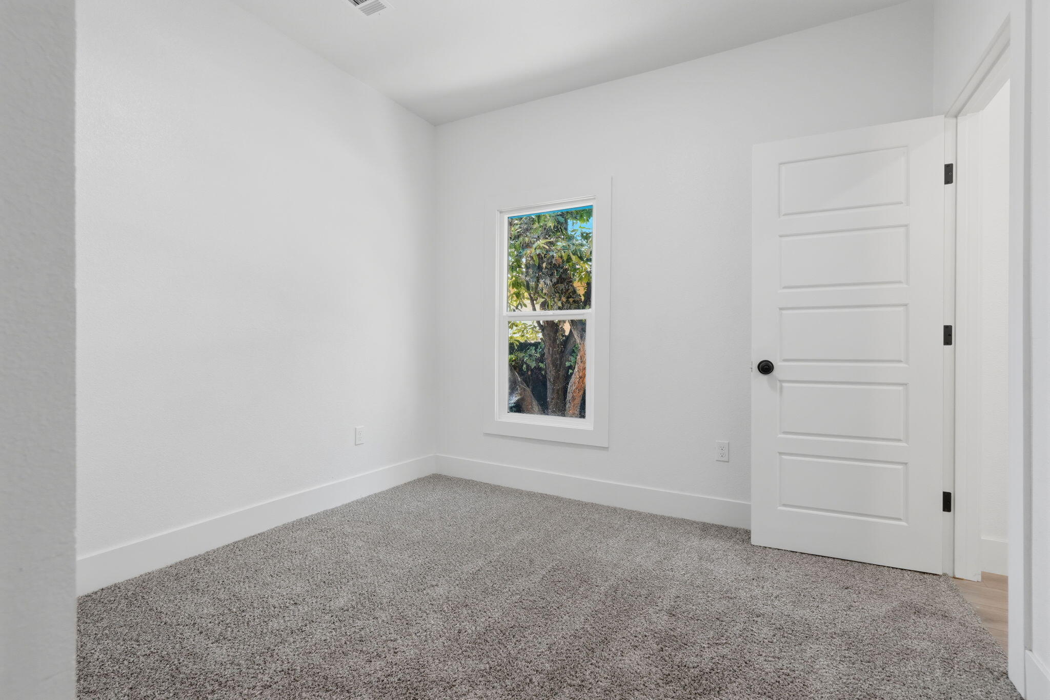 1145 D St, Reedley, CA 93654