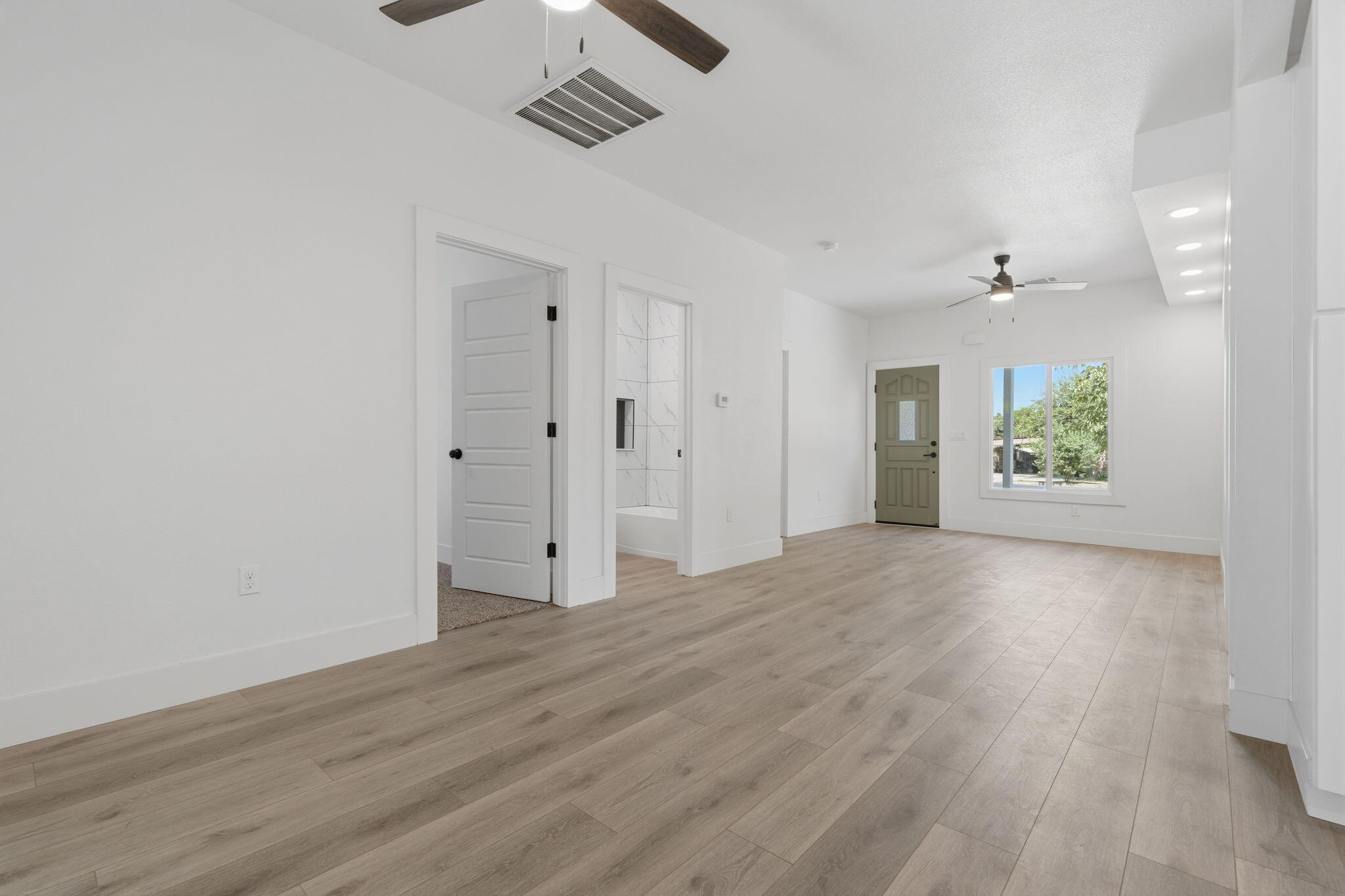 1145 D St, Reedley, CA 93654