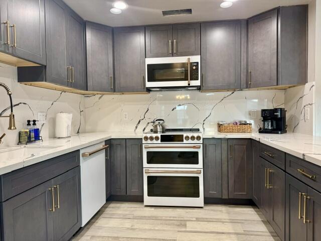 38426 Sierra Dr, Three Rivers, CA 93271