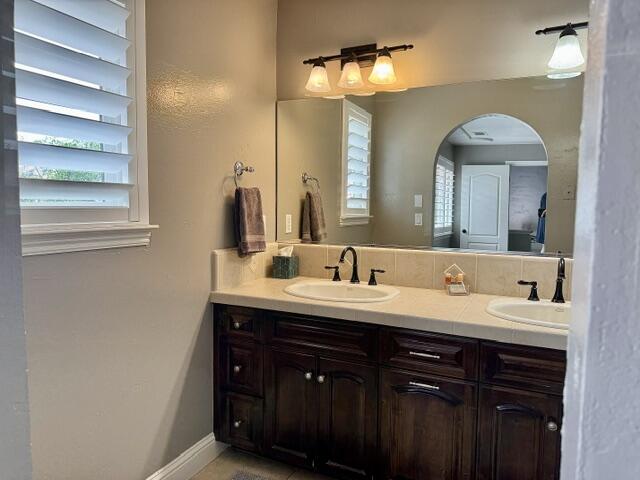 38426 Sierra Dr, Three Rivers, CA 93271