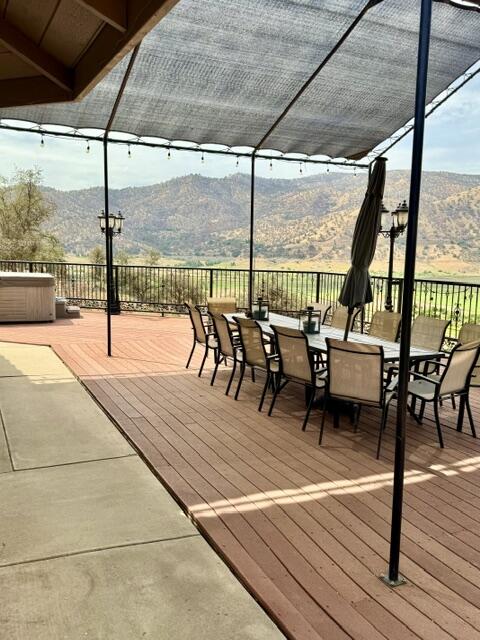 38426 Sierra Dr, Three Rivers, CA 93271