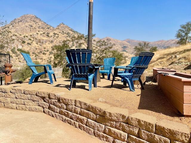38426 Sierra Dr, Three Rivers, CA 93271