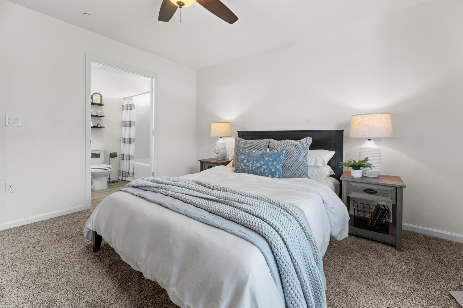30631 Marigold Rd, Visalia, CA 93291