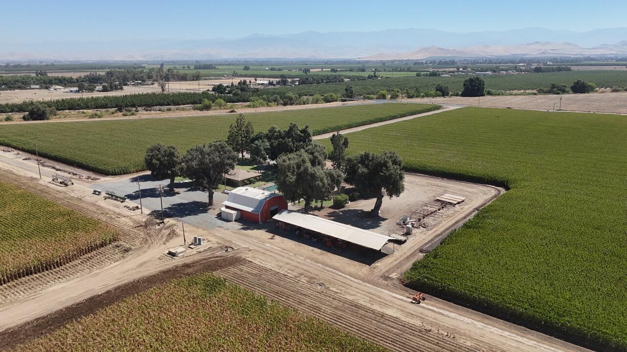 15827 Rd 208, Porterville, CA 93257