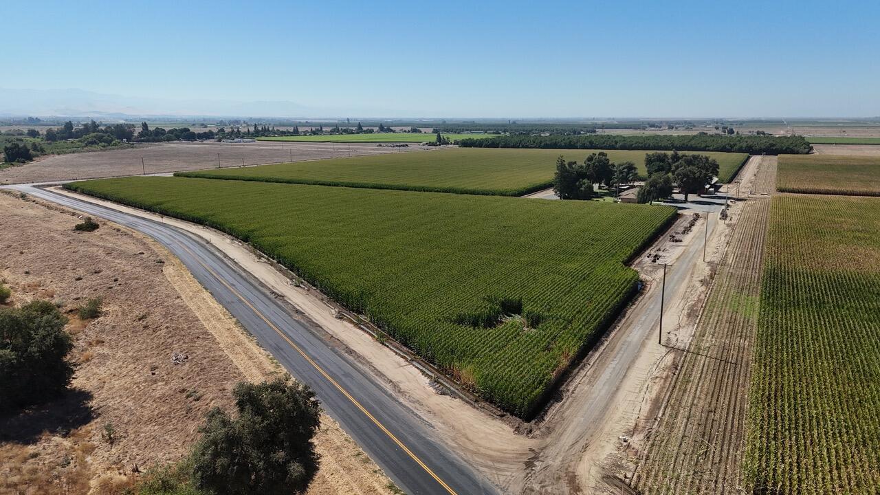 15827 Rd 208, Porterville, CA 93257