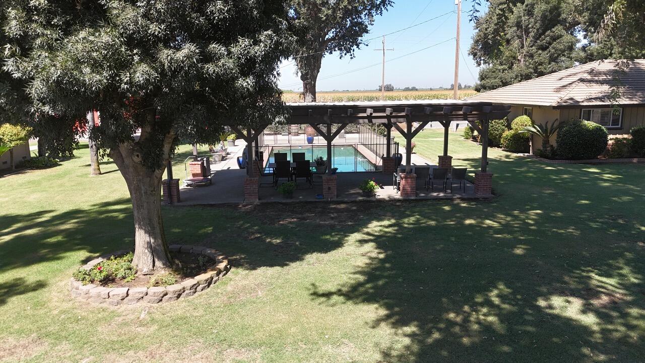 15827 Rd 208, Porterville, CA 93257
