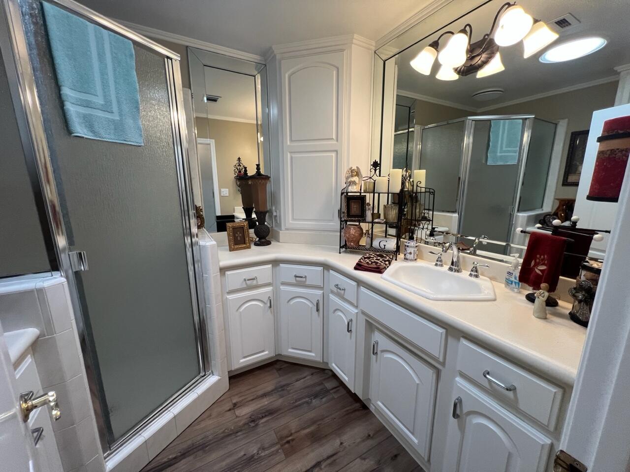 15827 Rd 208, Porterville, CA 93257
