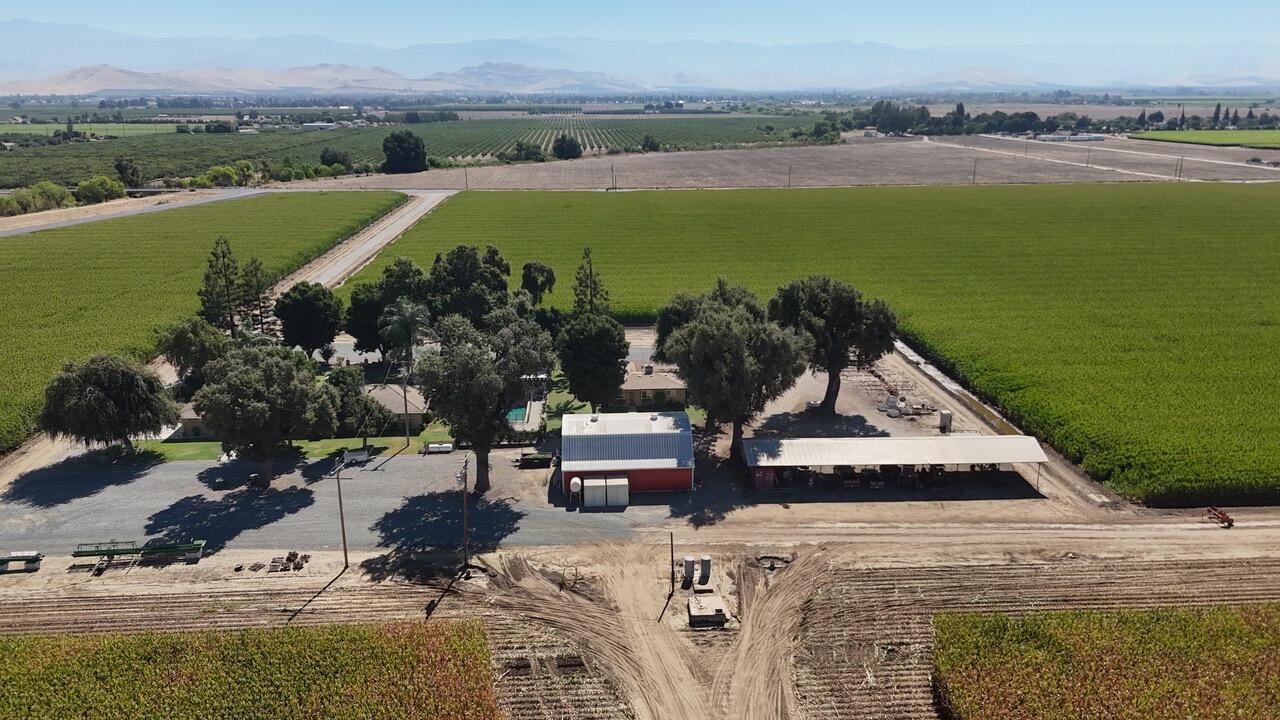 15827 Rd 208, Porterville, CA 93257