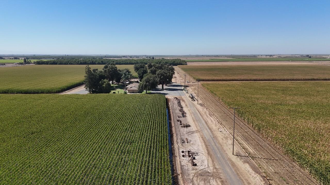 15827 Rd 208, Porterville, CA 93257