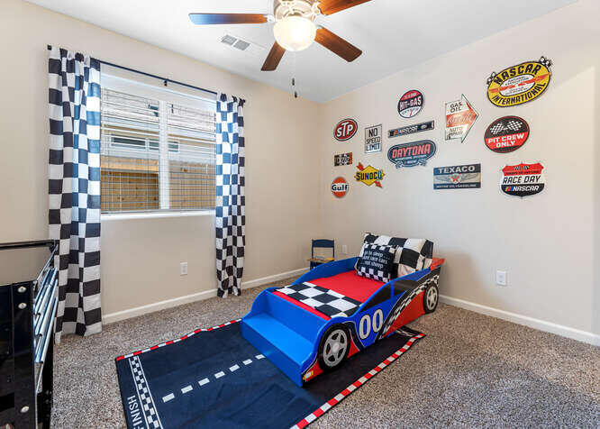 7091 Oriole Ave, Visalia, CA 93291