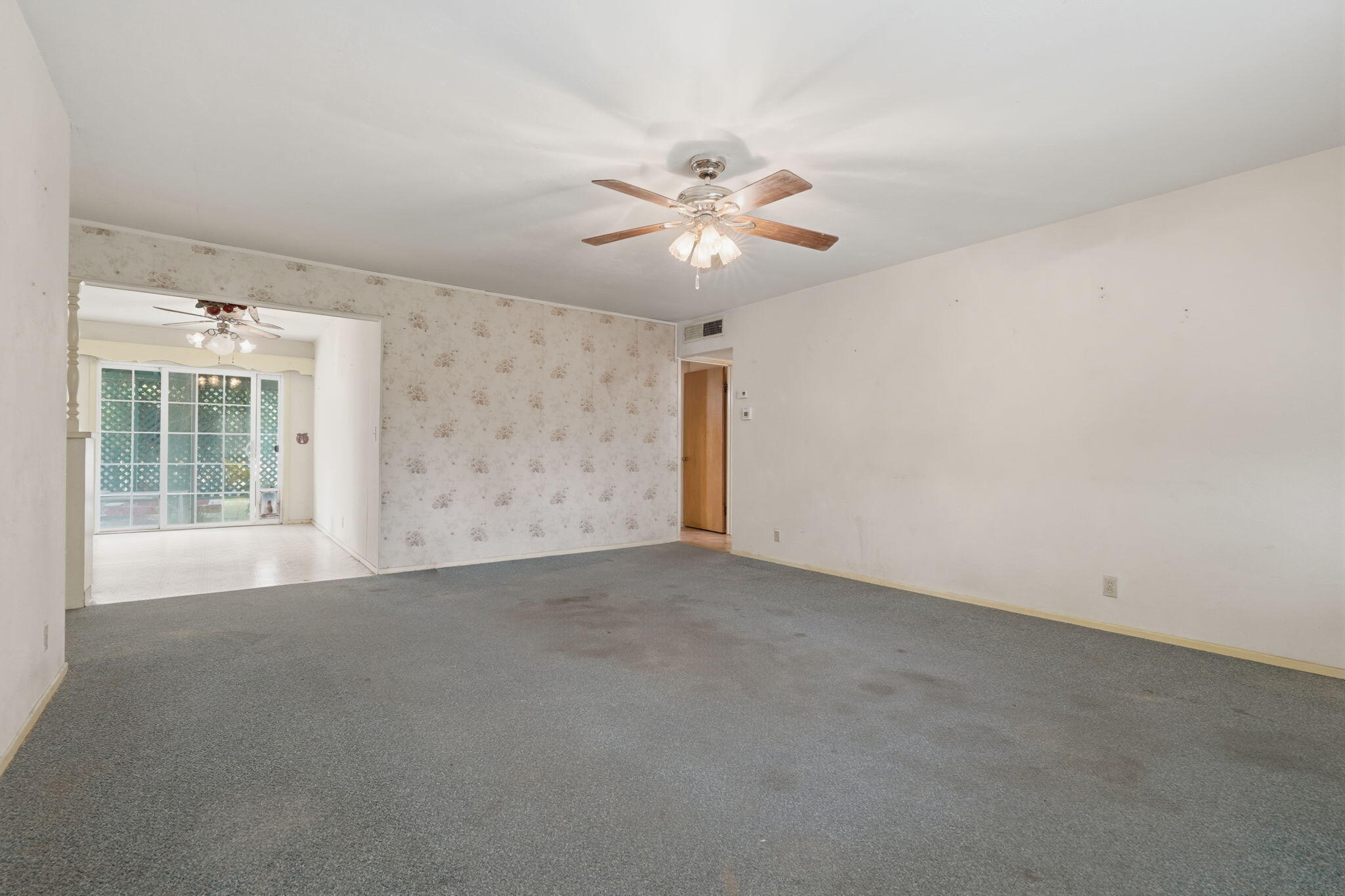 861 Halsey St, Porterville, CA 93257