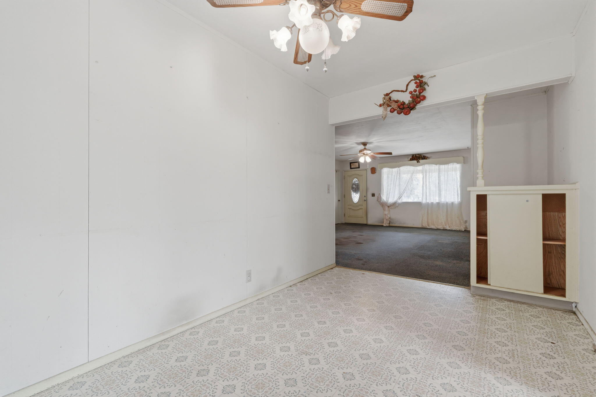 861 Halsey St, Porterville, CA 93257