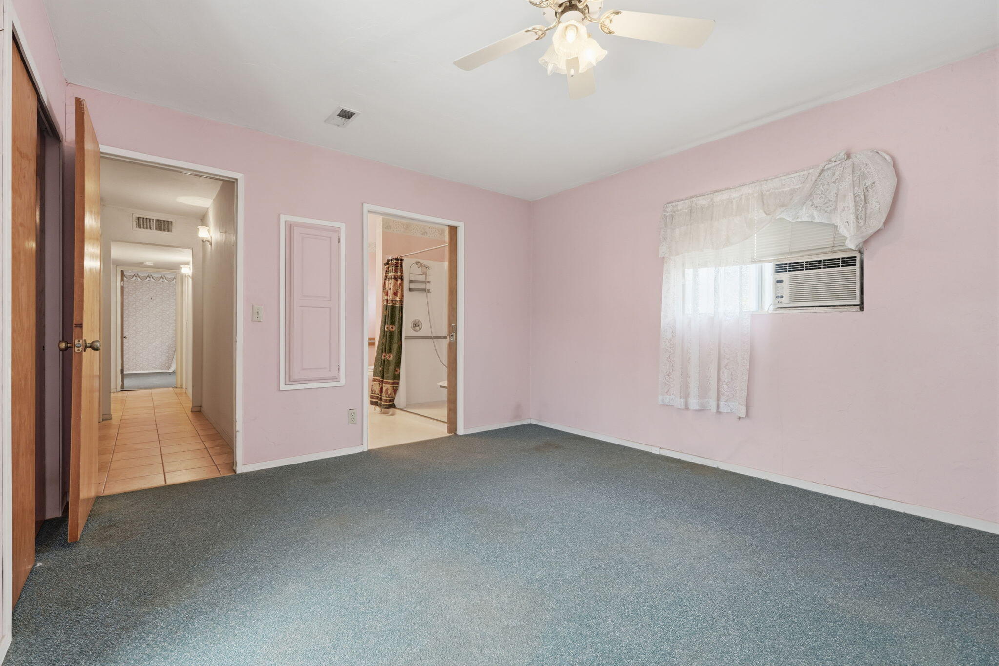861 Halsey St, Porterville, CA 93257