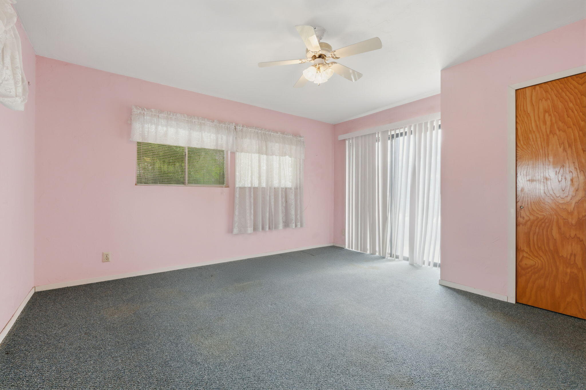 861 Halsey St, Porterville, CA 93257