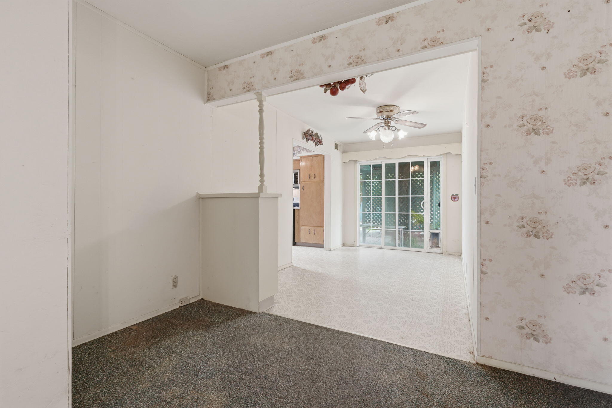 861 Halsey St, Porterville, CA 93257