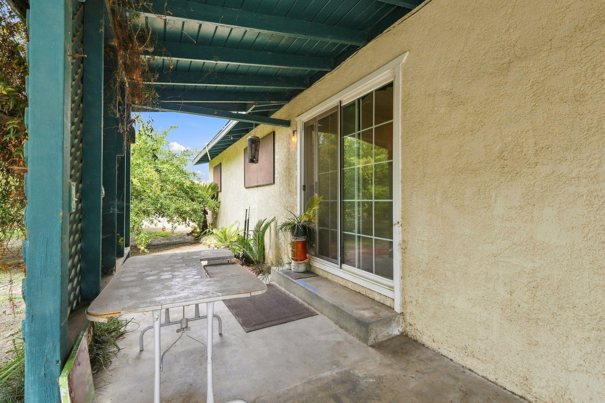 861 Halsey St, Porterville, CA 93257