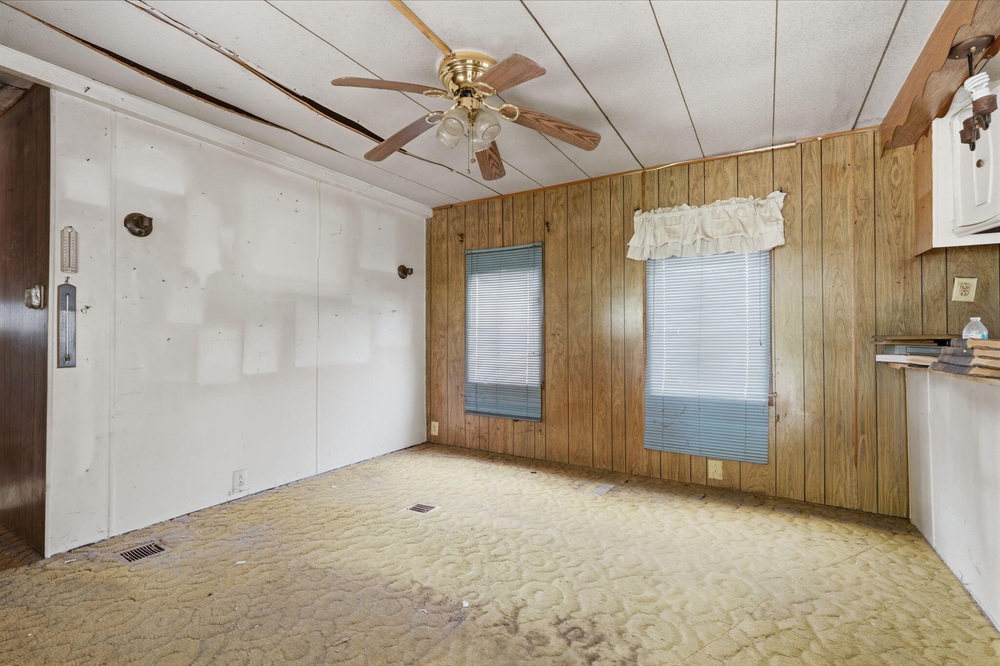 861 Halsey St, Porterville, CA 93257