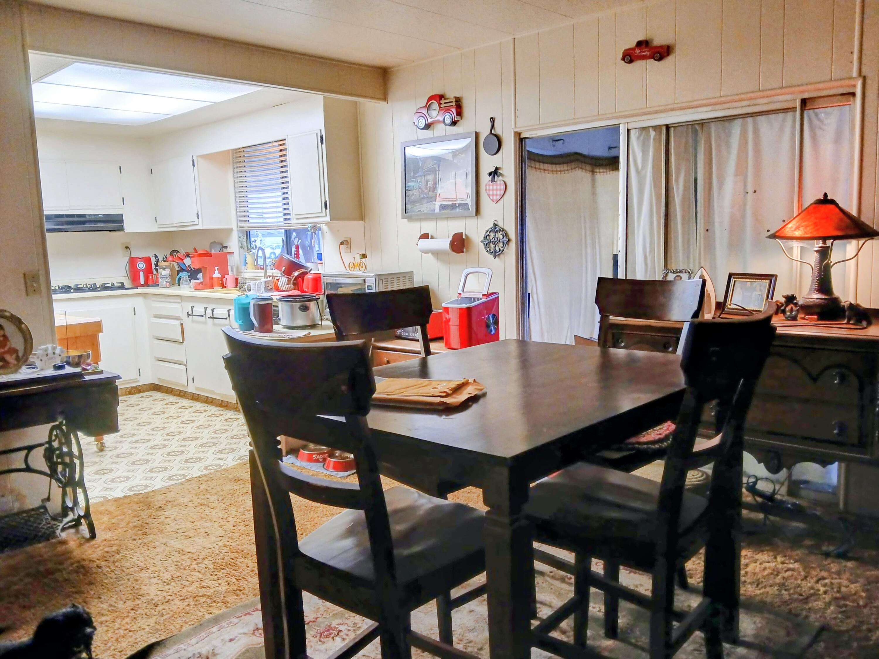 560 W Pleasant Ave #81, Tulare, CA 93274