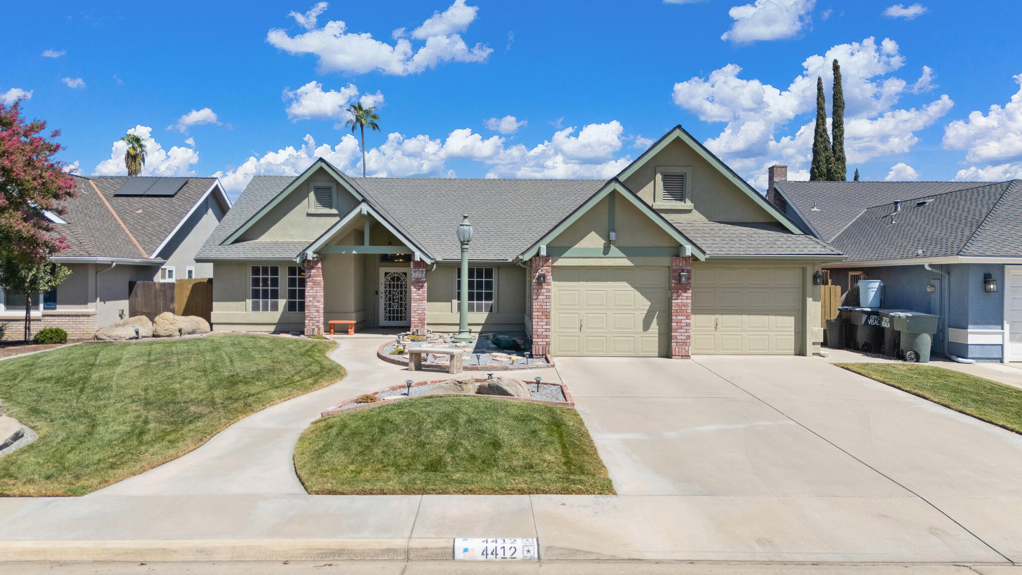 4412 W Orchard Ave, Visalia, CA 93277