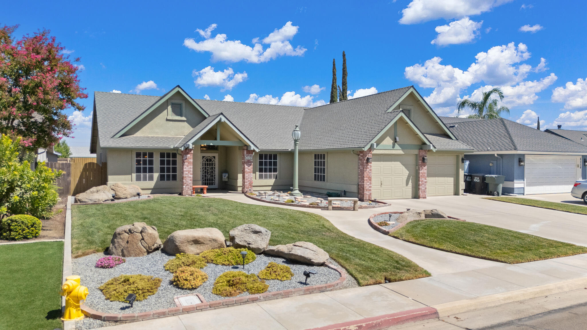 4412 W Orchard Ave, Visalia, CA 93277