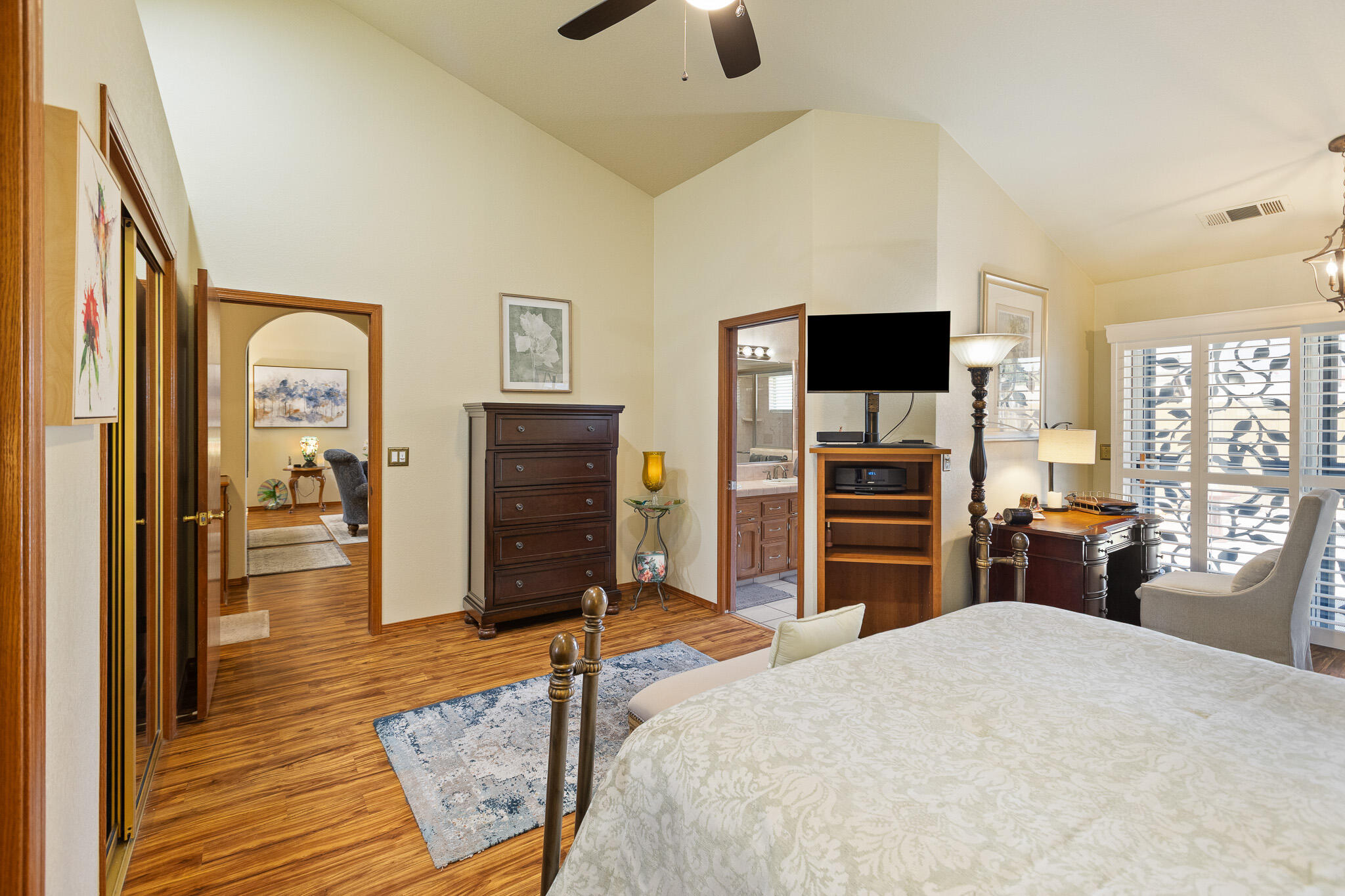 4412 W Orchard Ave, Visalia, CA 93277