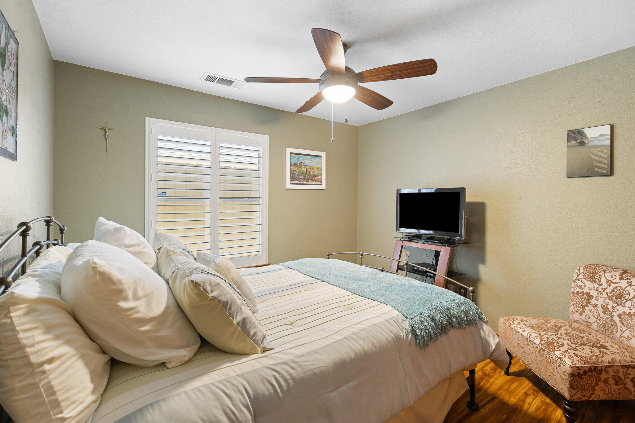 4412 W Orchard Ave, Visalia, CA 93277