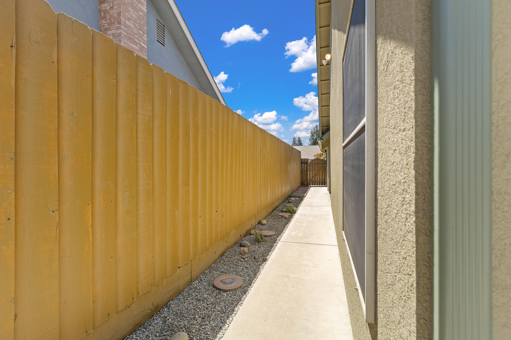 4412 W Orchard Ave, Visalia, CA 93277