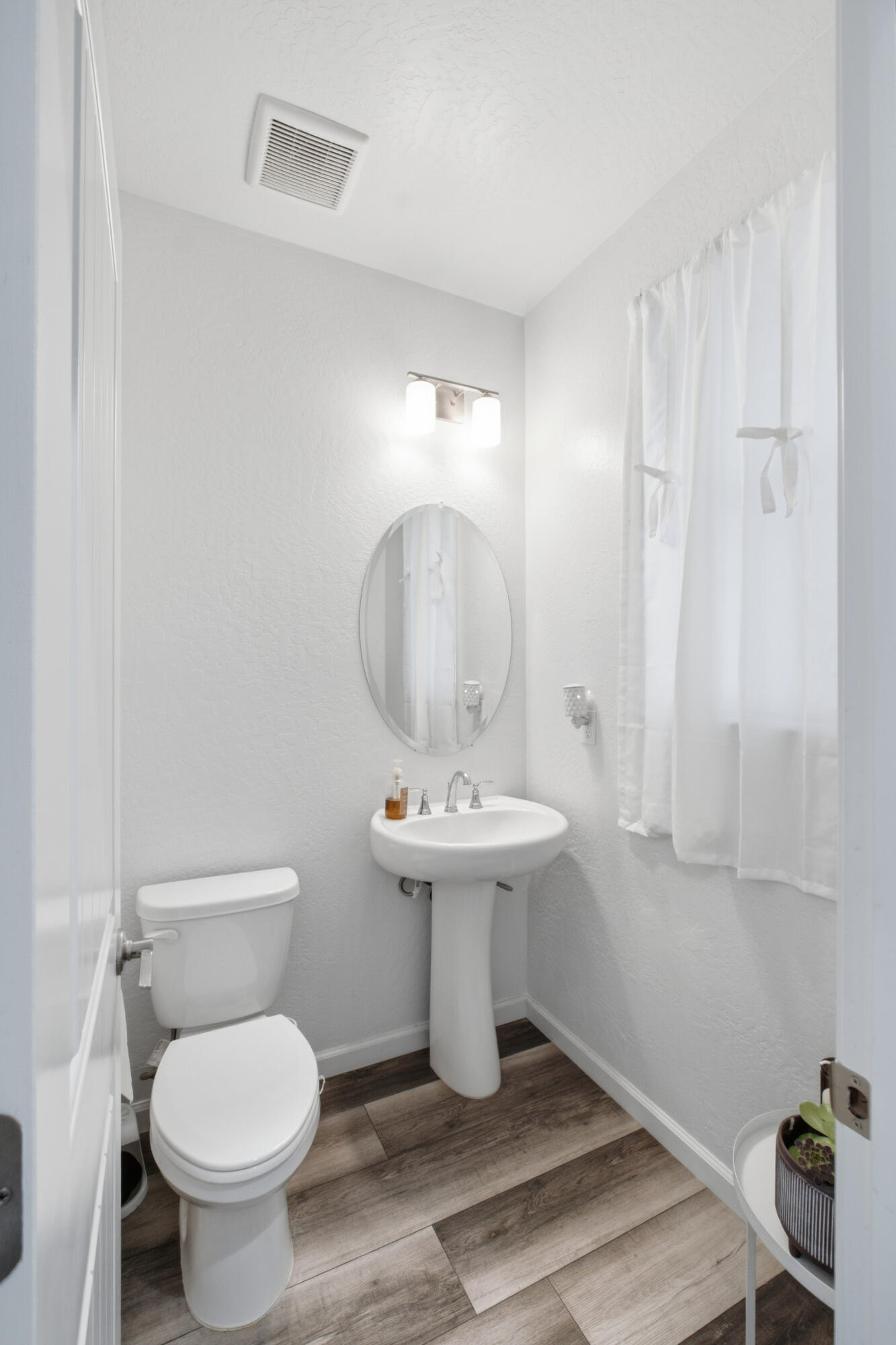 Open Photo