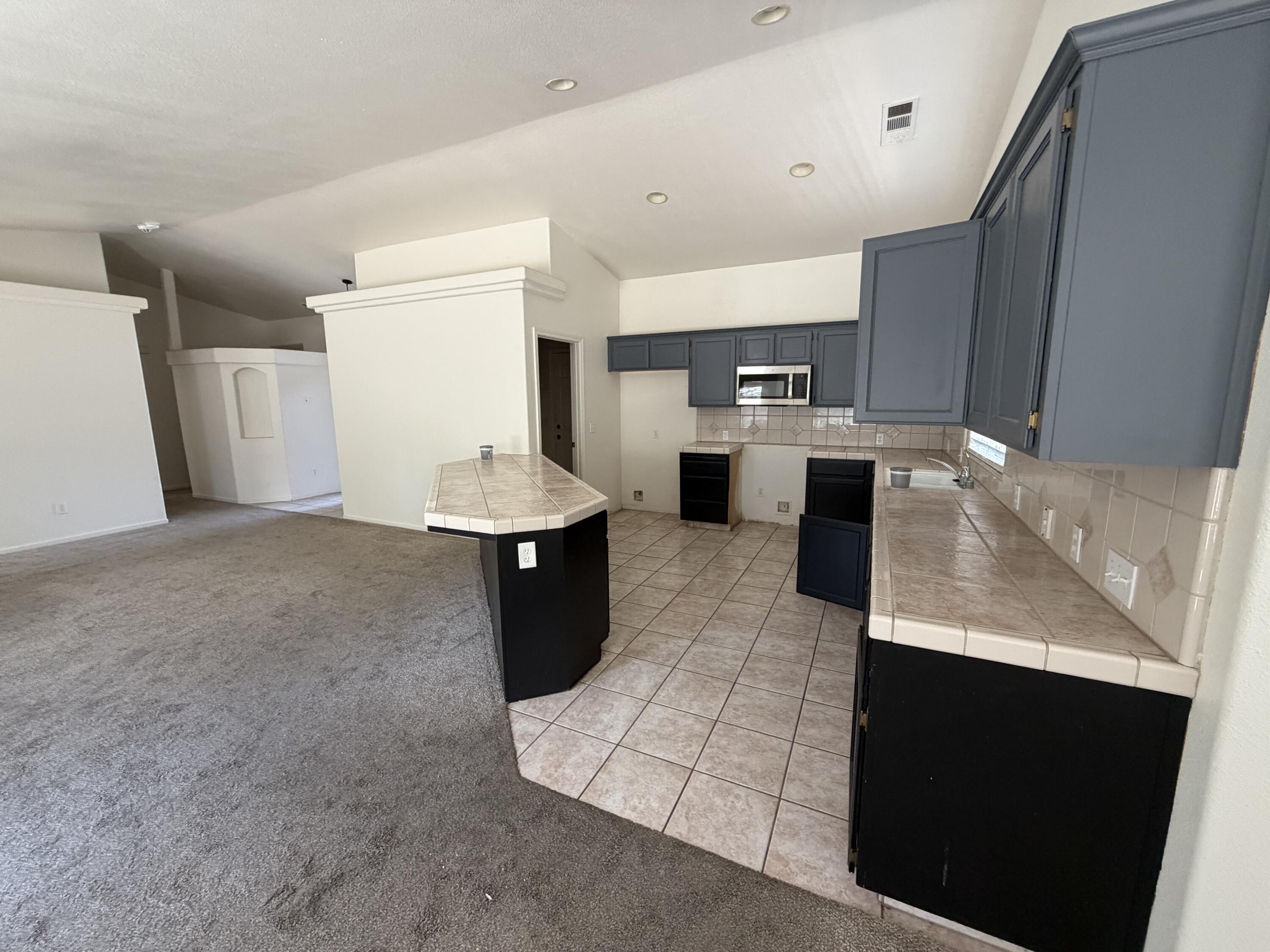 2419 E Oak Ave, Visalia, CA 93292