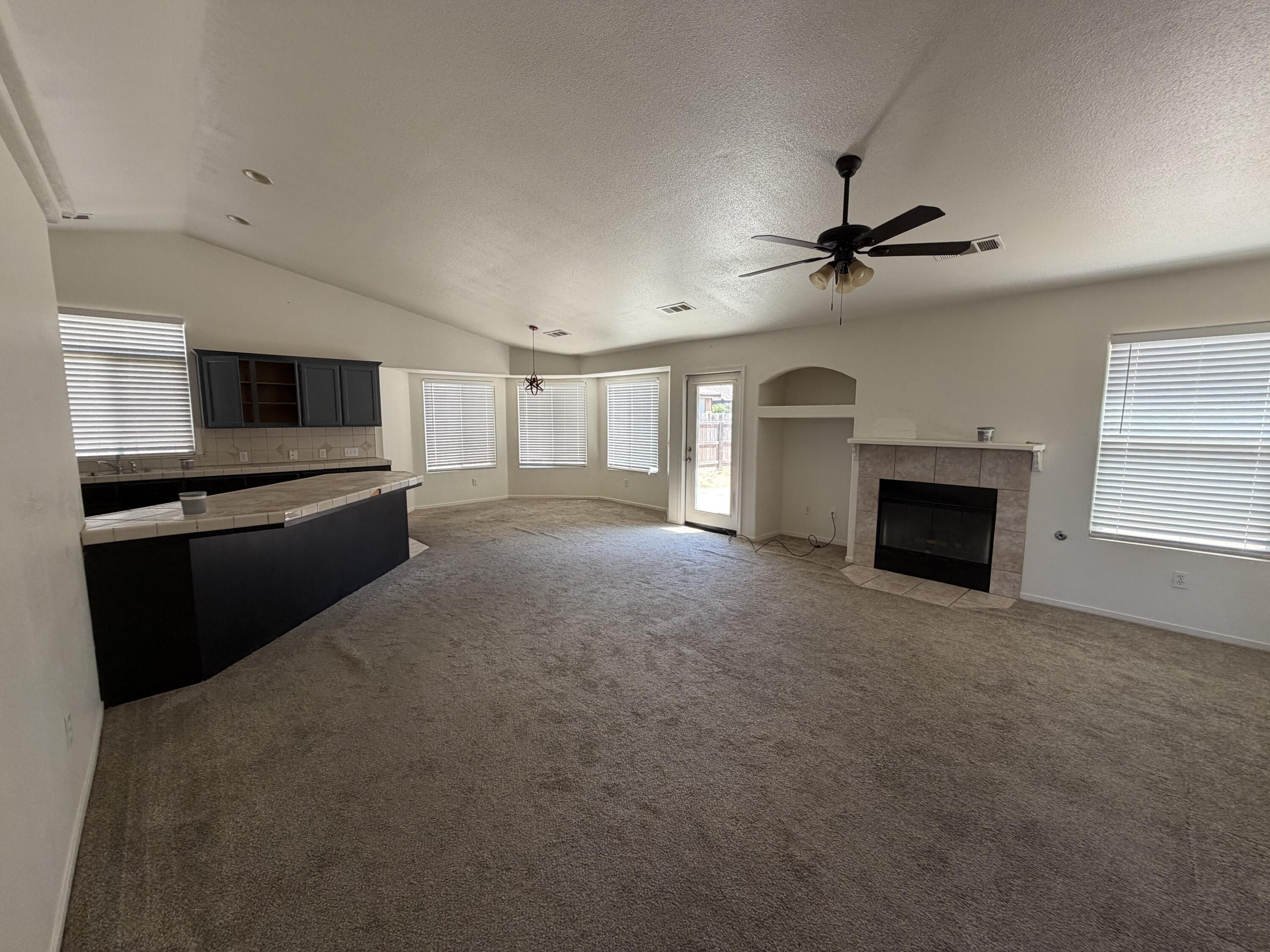 2419 E Oak Ave, Visalia, CA 93292