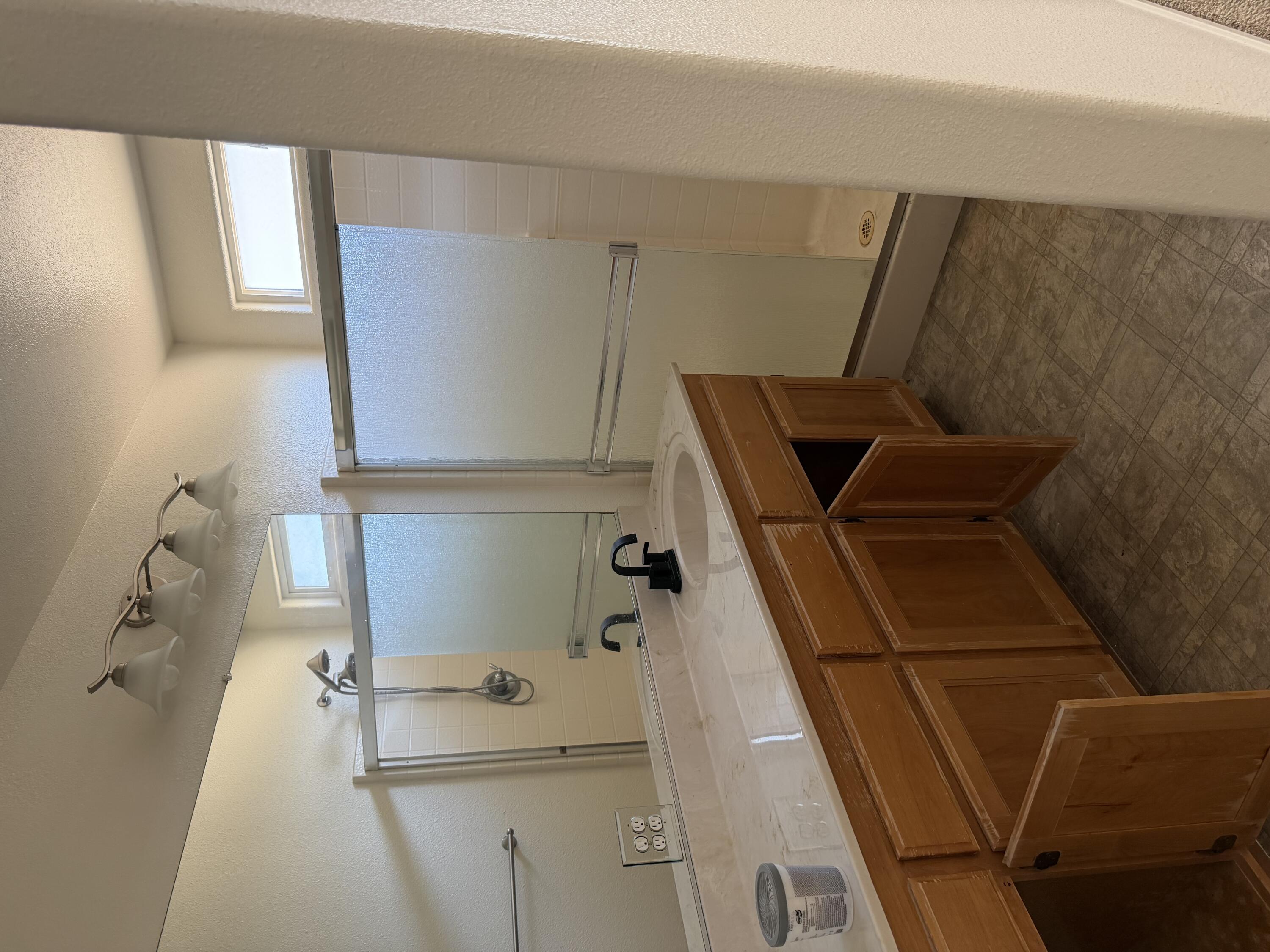 2419 E Oak Ave, Visalia, CA 93292