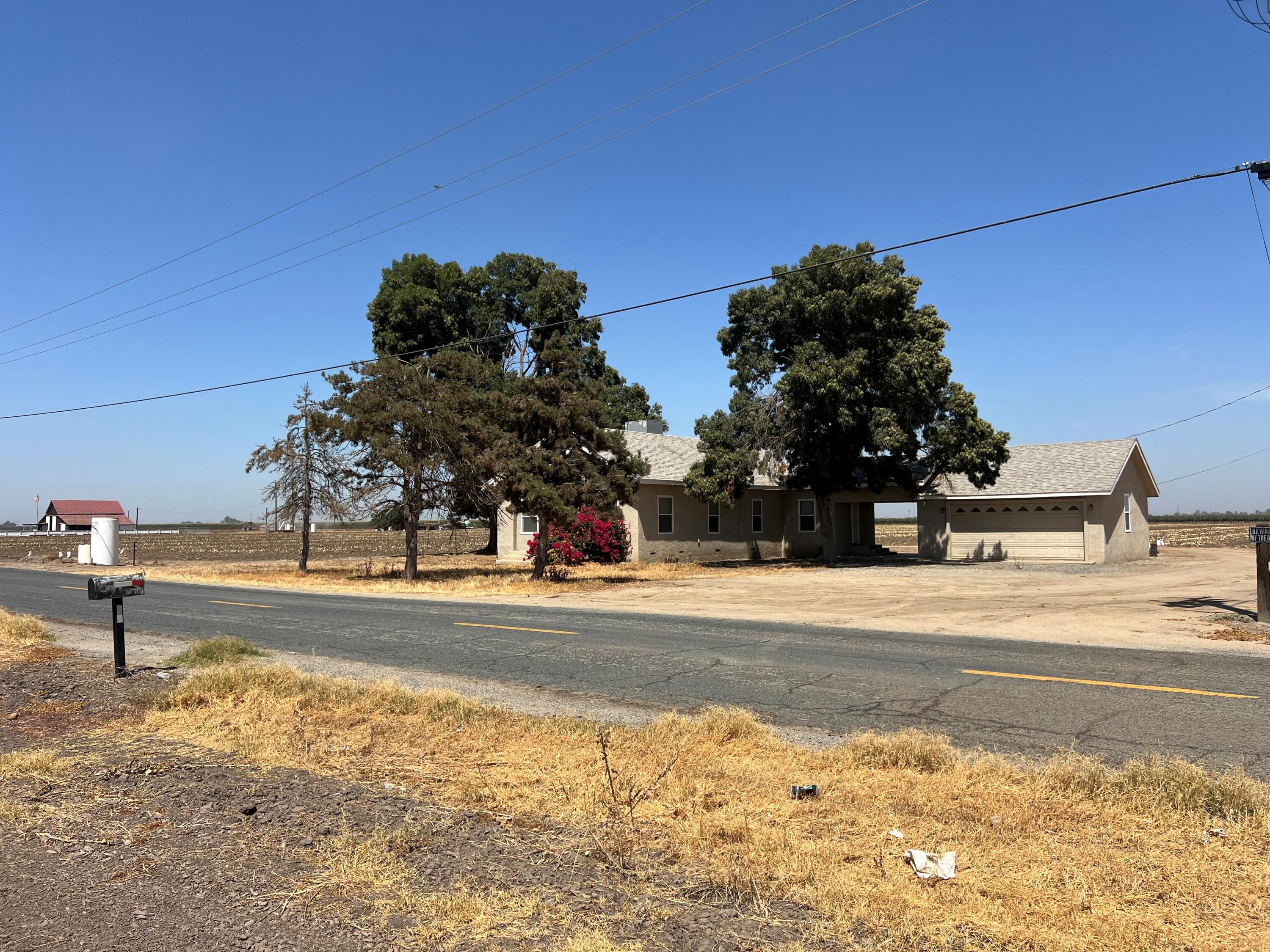0, Strathmore, CA 93267