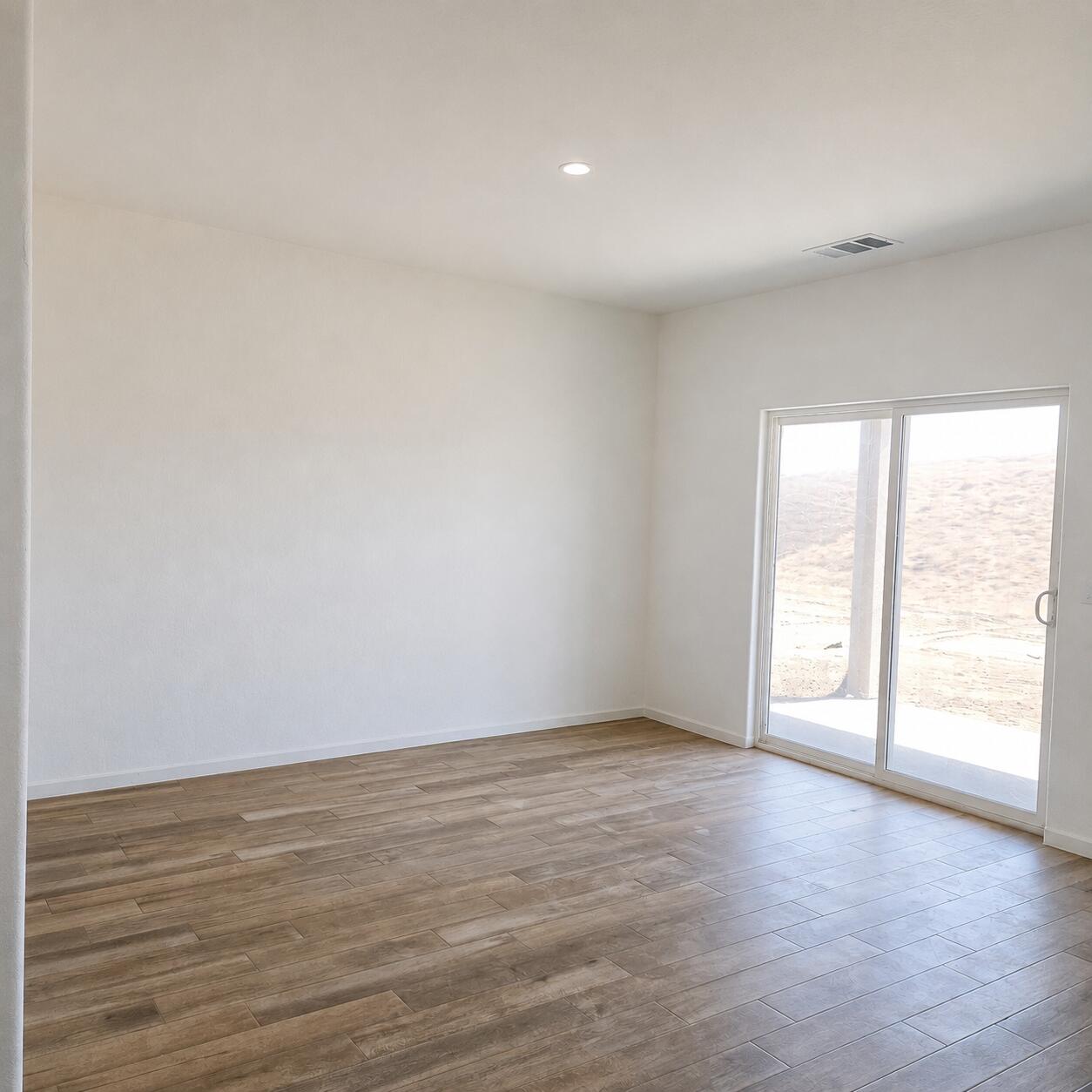 933 E Seeger Ave, Visalia, CA 93292
