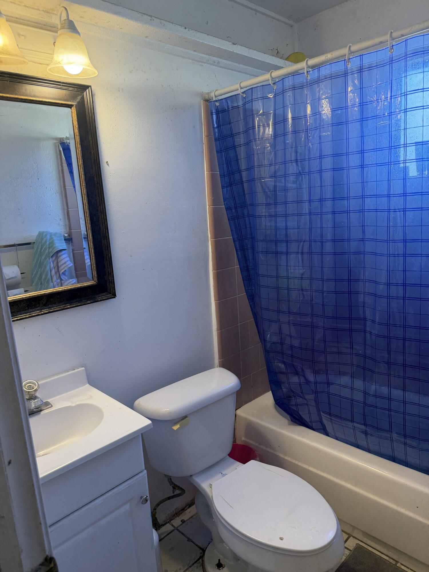361 N Alice Ave, Dinuba, CA 93618