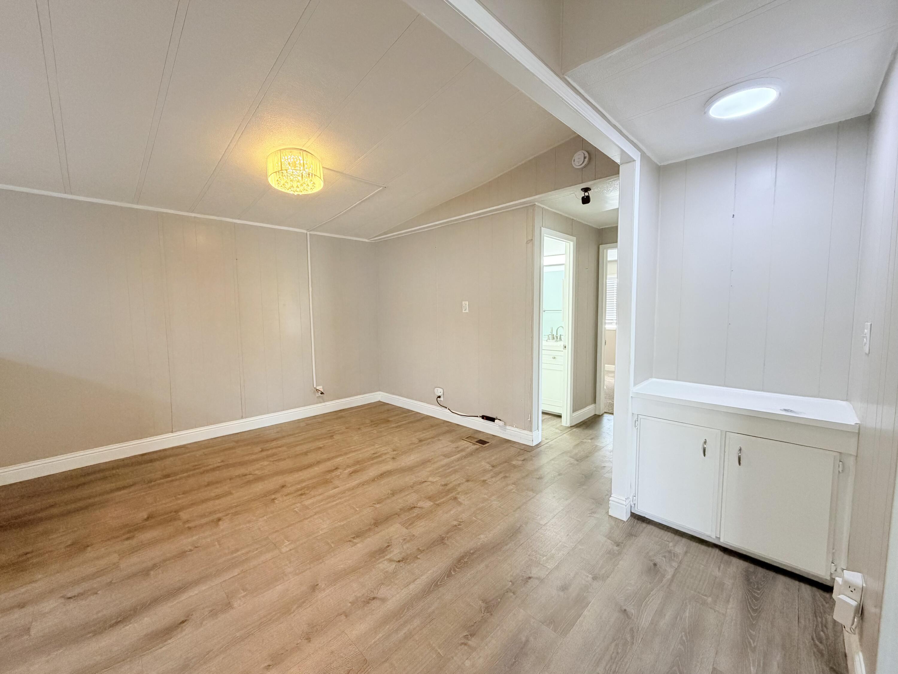 720 W E Worth Ave, Porterville, CA 93257