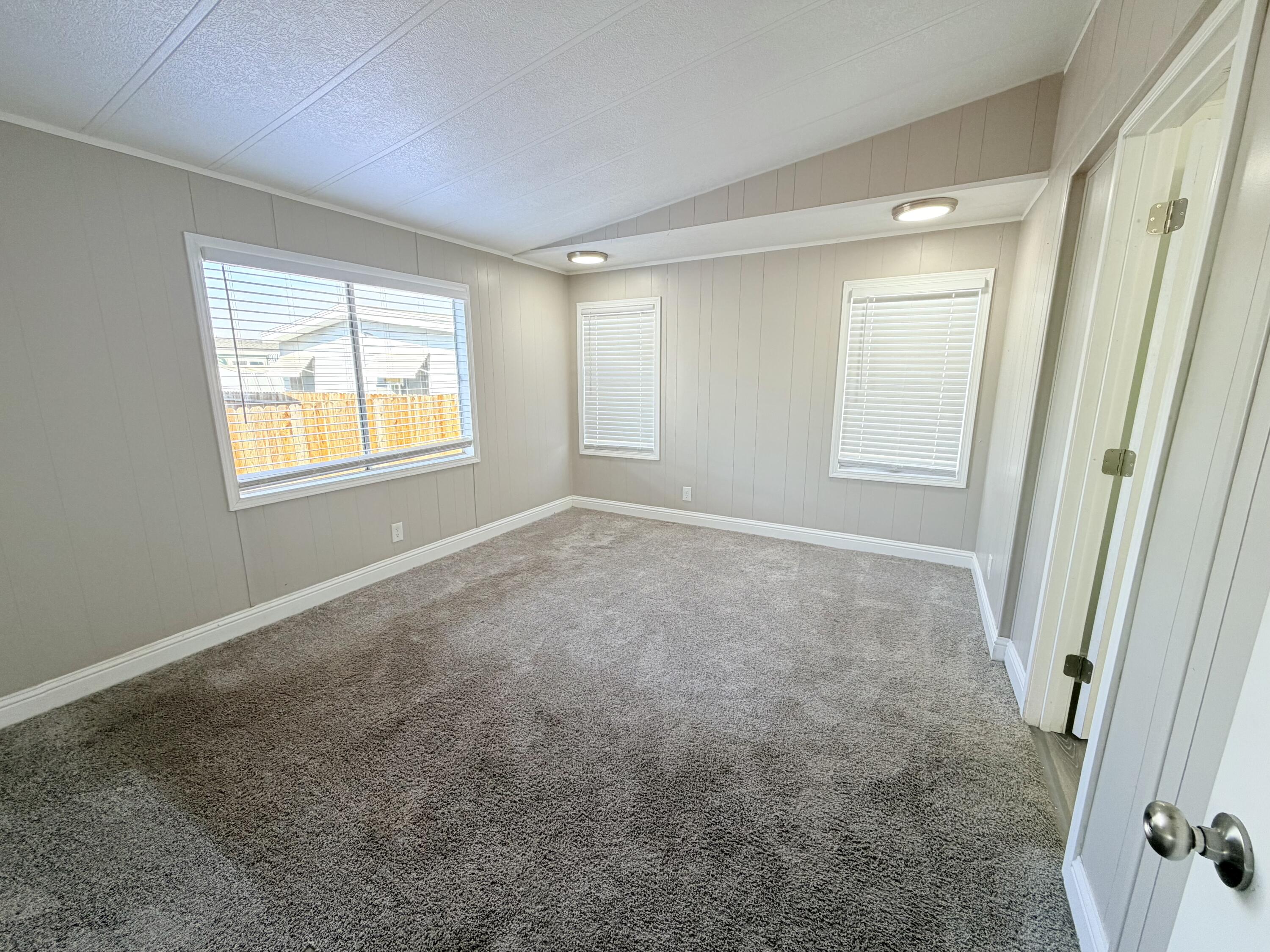 720 W E Worth Ave, Porterville, CA 93257