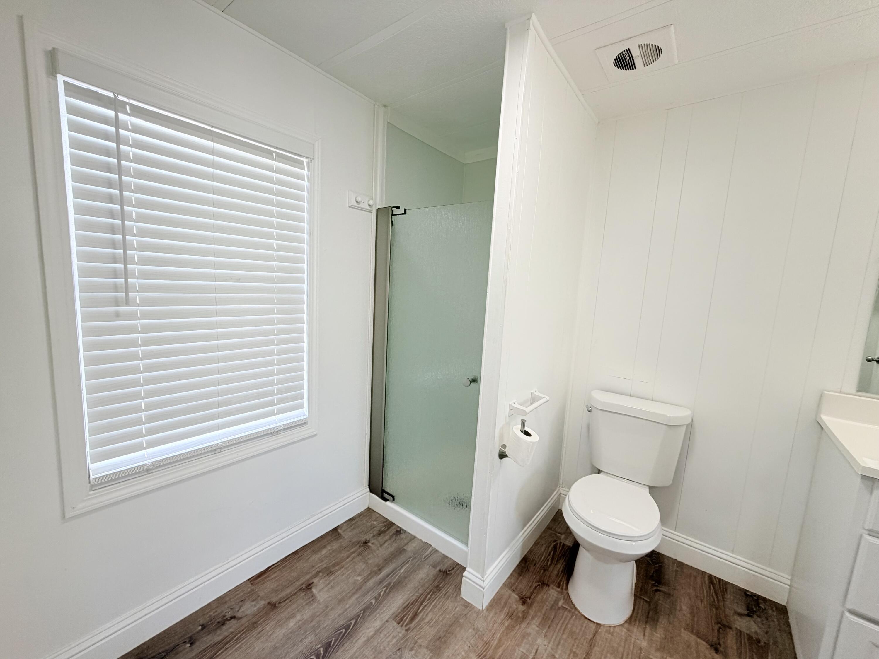 720 W E Worth Ave, Porterville, CA 93257